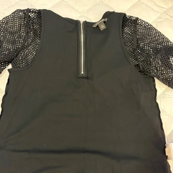 Banana Republic Perforated Mesh Top - Picture 4 of 10